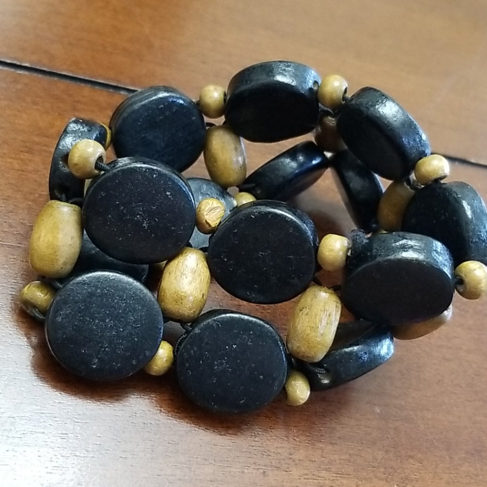 🖤 WOODEN STYLE BRACELET